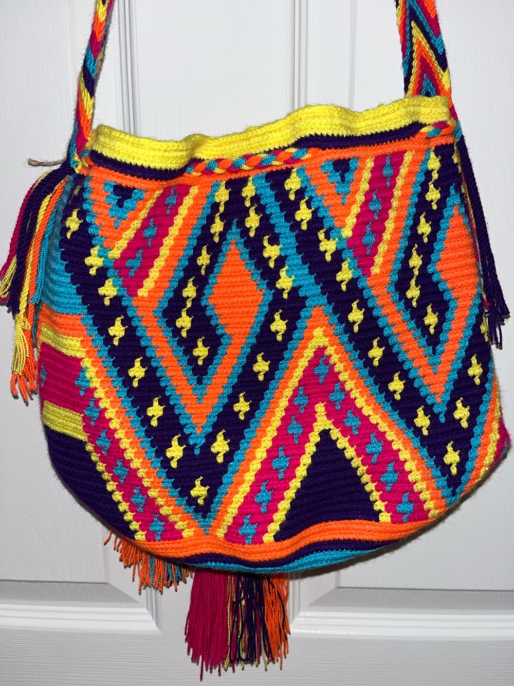 Wayuu Tribe Neon Multicolor Geometric Crochet Crossbody Bag - Picture 4 of 8